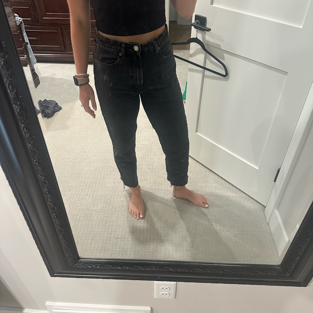 Zara Women's Black Ankle Jeans